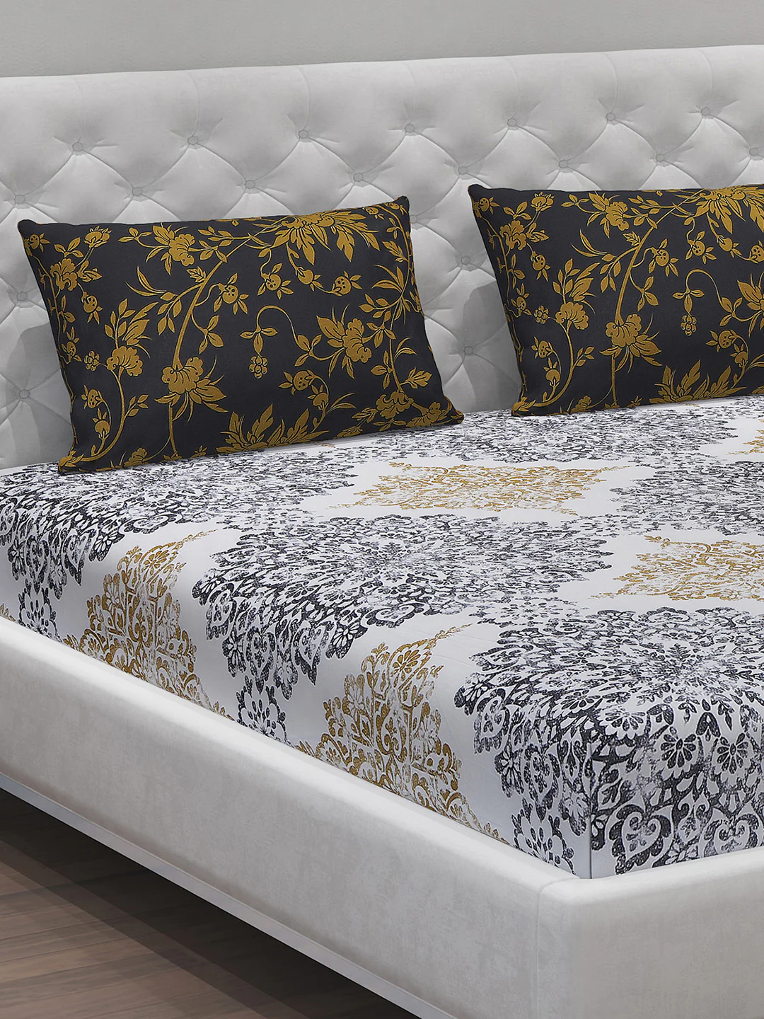 MOCA by Monte Carlo 104 GSM Cotton Double Bedsheet With 2 Pillow Covers